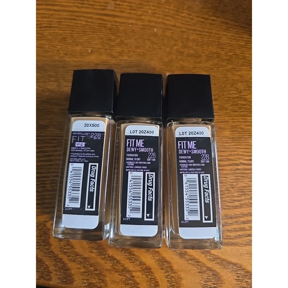 Maybelline Fit Me Dewy + Smooth Foundation SPF 18 #Soft Tan 228‎ 2PK x 1 fl oz
